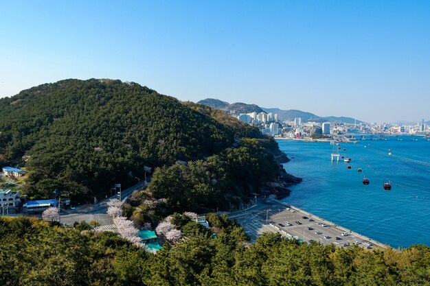 Fachada da praia de Haeundae em Busan, Coreia.