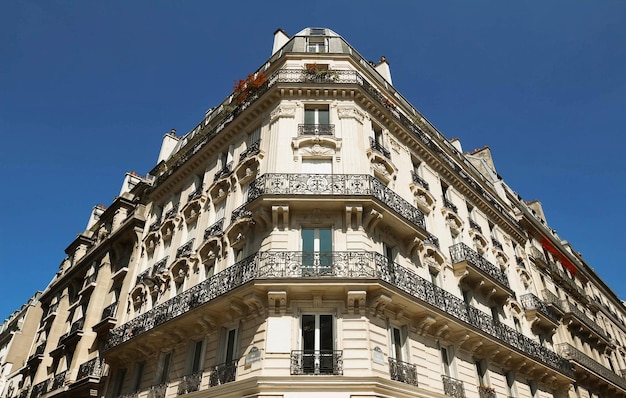 La fachada del edificio parisino París Francia