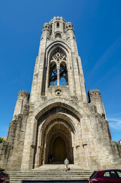 Fachada de la Iglesia Católica de Veracruz en Carballino Ourense