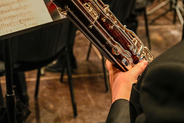 El fagot es un instrumento de viento de madera con una lengüeta doble.
