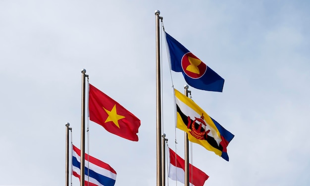 Fahnenmasten der ASEAN-Staaten