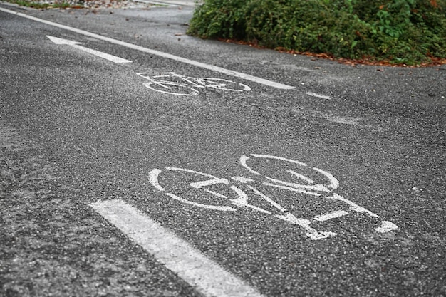 Fahrradschild auf der Straße