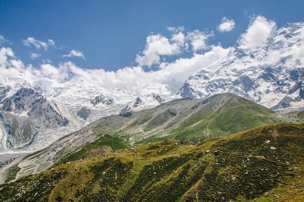 Fairy Meadows Nanga Parbat bela paisagem vista para as montanhas