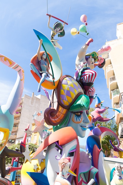 Fallas de valência em figuras populares de denia fest