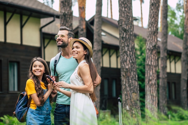 familia feliz en vacaciones