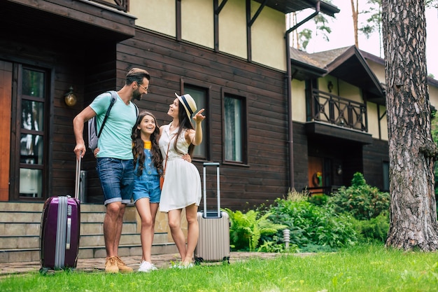 familia feliz en vacaciones