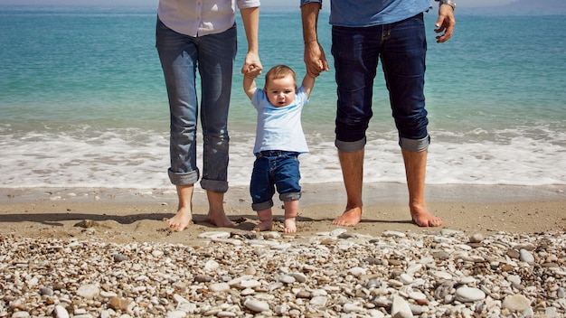 Familia en la playa