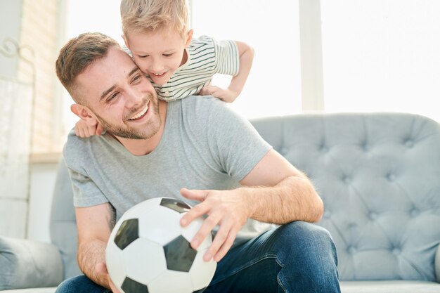 Familie der Fußballliebhaber