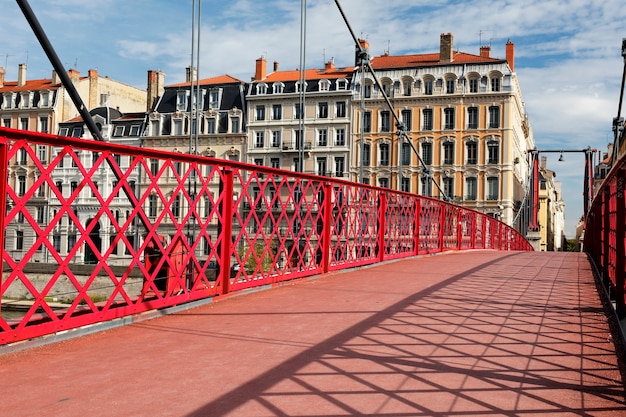 Famosa passarela vermelha na cidade de Lyon, na França