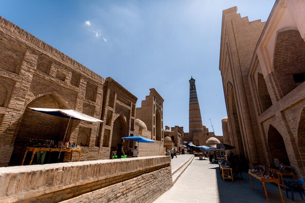 La famosa torre de Khiva