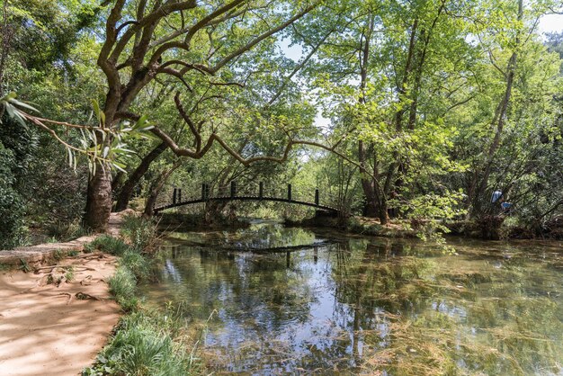 Las famosas cataratas de Kursunlu en Antalya, Turquía