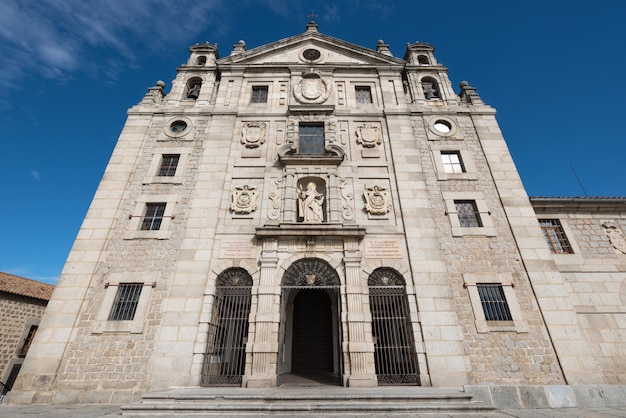 Famoso convento de santa teresa de jesús en Ávila, España.