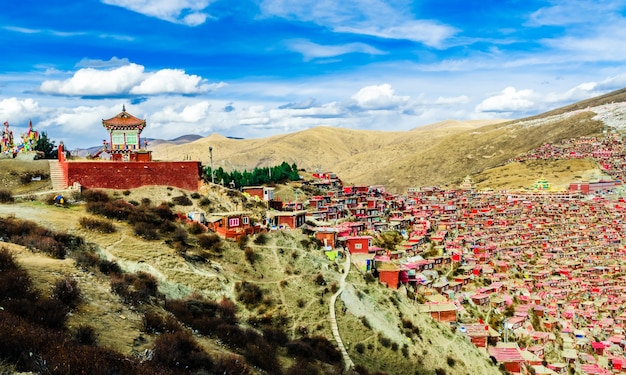 un famoso Lamasery en Seda, Sichuan, China.