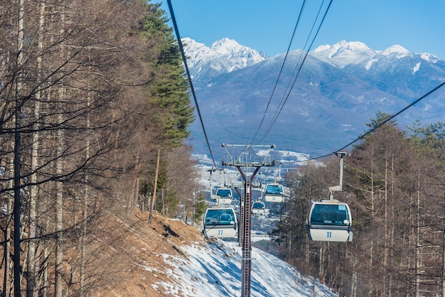 Foto famoso teleférico, área de esqui nagano japão