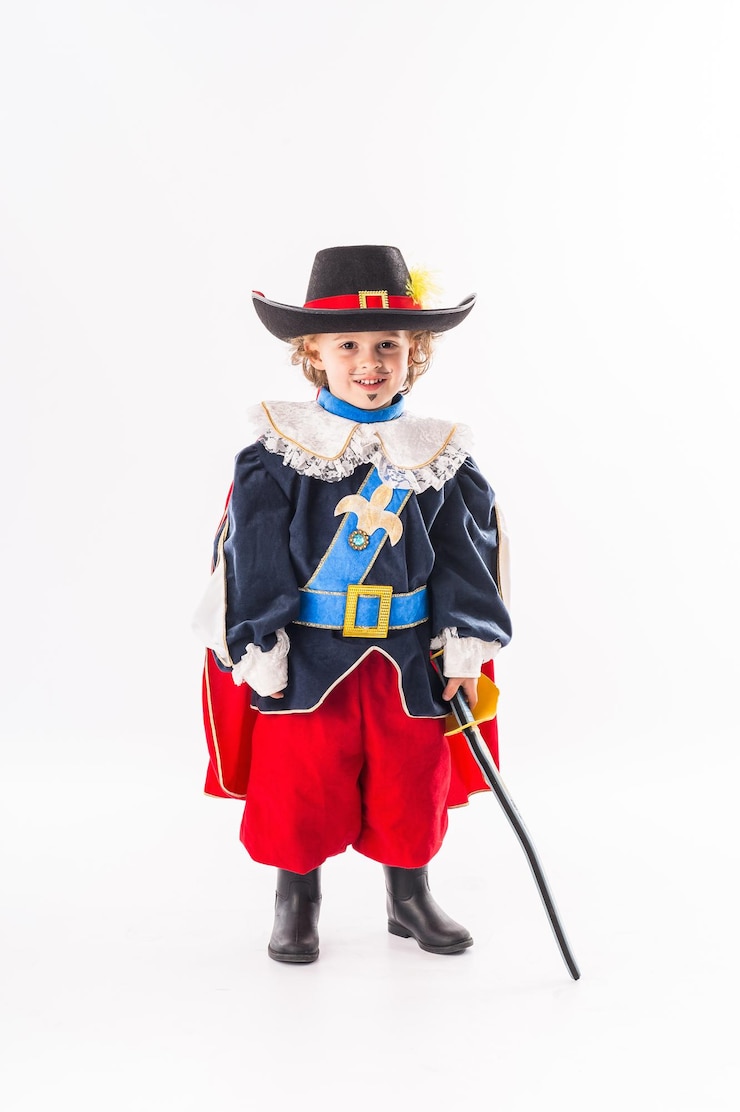 Foto fantastische verkleidung als musketierkind für den karneval