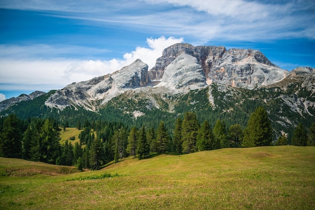 Fantastischer Blick auf Prato Piazza und Mount Specie im Trentino