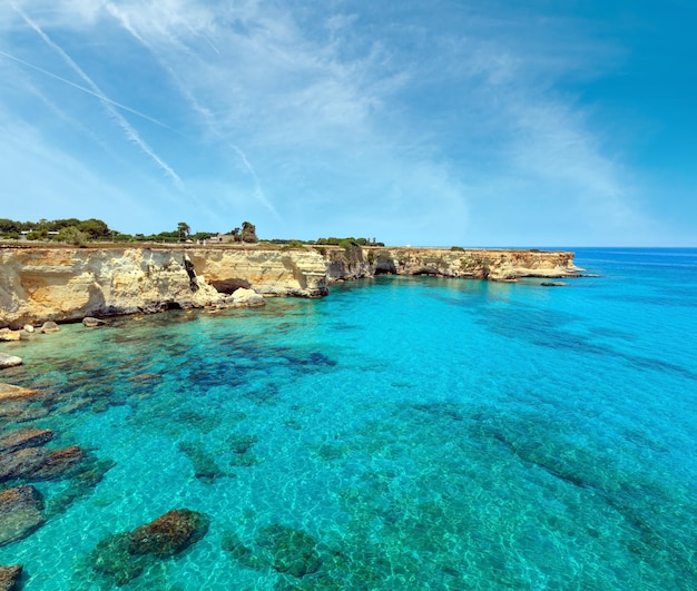 Faraglioni bei Torre Sant Andrea Italien