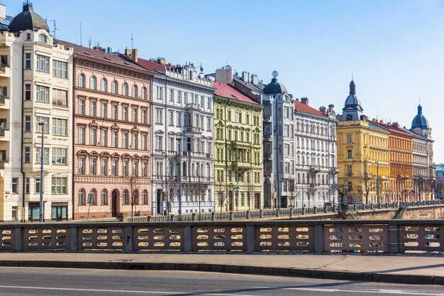 Farbige Häuser in Prag