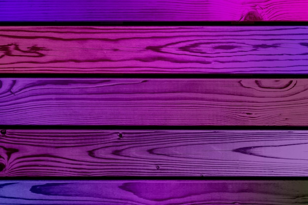 Farbiger Hintergrund mit Farbverlauf. horizontale Holzbohlen