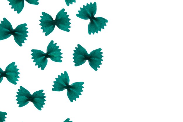 Farfalle con espirulina o clorella