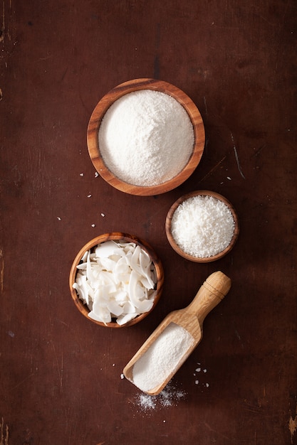 Farinha de coco e flocos ingrediente saudável para dieta ceto paleo