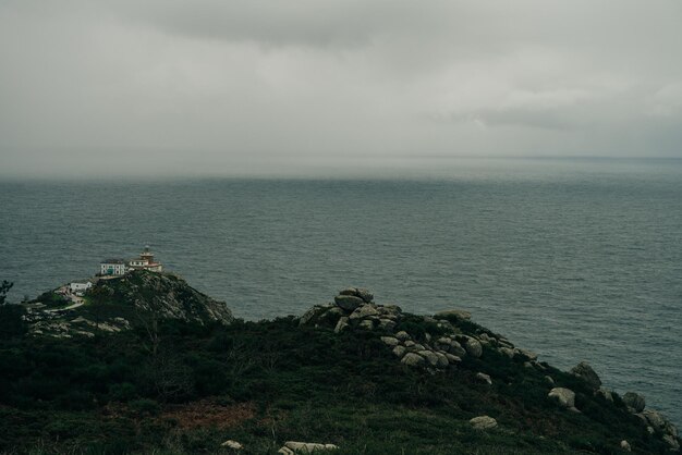 Foto faro del cabo y fisterra chemin de saint jacques, españa, noviembre de 2021