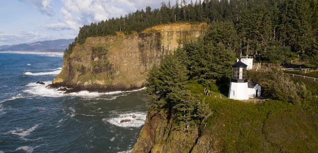 Faro de Cape Mears High Bluff Océano Pacífico Costa de Oregón