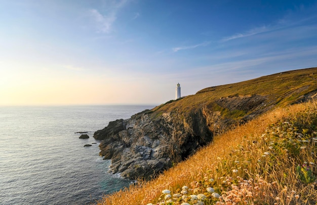 Faro principal de Trevose en Cornualles