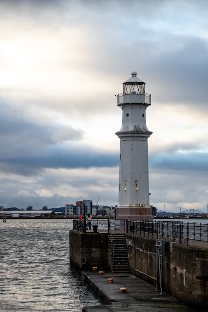 Faro del puerto de Newhaven