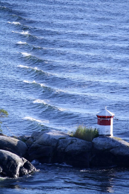 Foto farol pelo mar