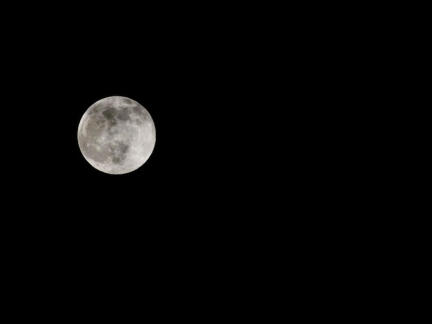 Fase lunar da lua em 16 de abril de 2022 de Bengala Ocidental Índia