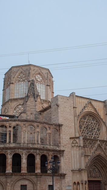 Fassade der mittelalterlichen Kathedrale in der Stadt Valencia