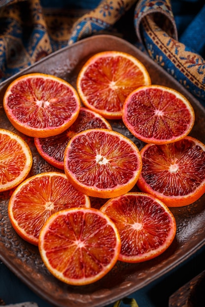 Foto fatias de laranja vermelha de sangue