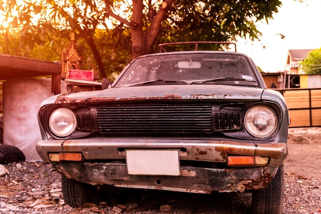 Foto fechar o carro antigo retrô