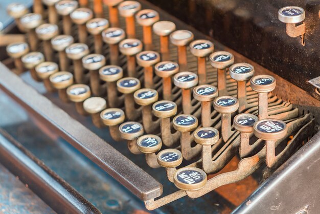 Foto feche o teclado tailandês