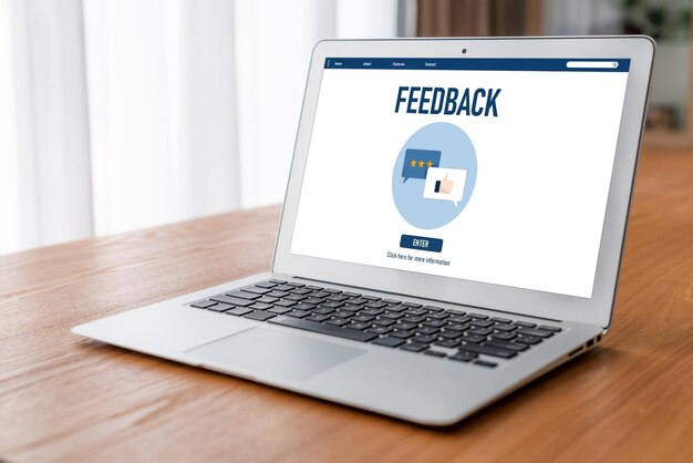 Feedback do cliente e análise de revisão por software de computador moderno