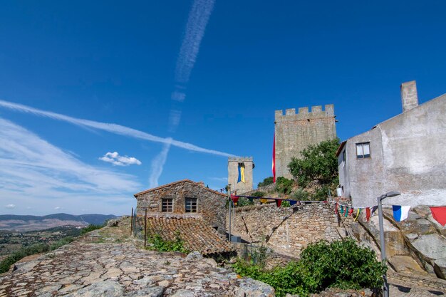 Feier der mittelalterlichen Messe in der ummauerten Anlage der Burg von Pinhel im Bezirk Guarda Portugal