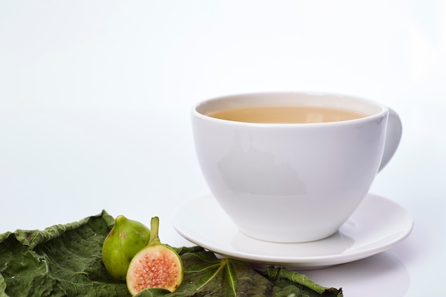 Feigenblatt Tee mit verschiedenen Vorteilen