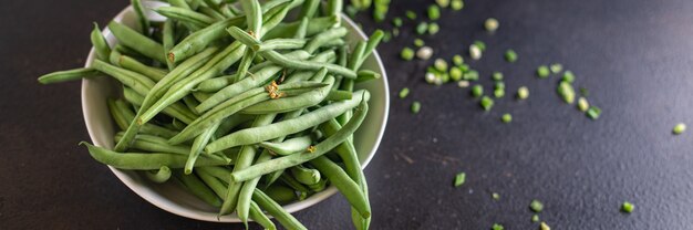 Feijão verde fresco produto orgânico refeição lanche na mesa cópia espaço comida fundo vegetal rústico