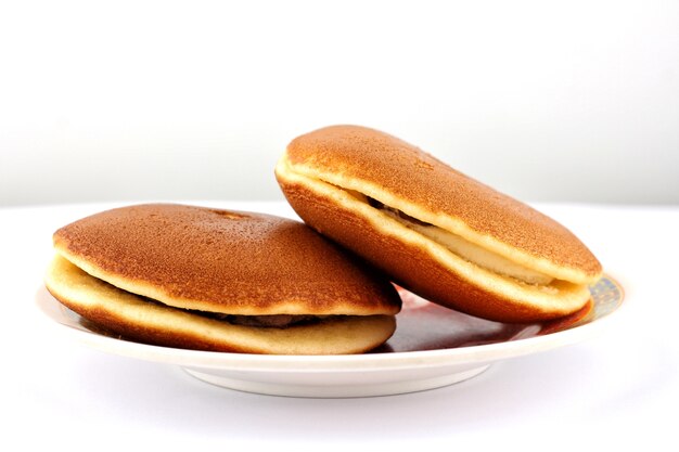 Feijão vermelho dorayaki é uma panqueca