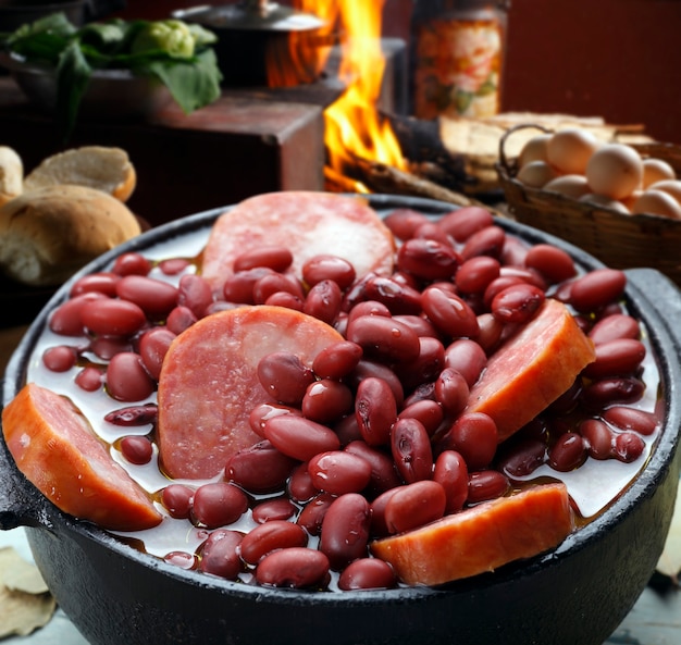 Feijoada de frijol morado