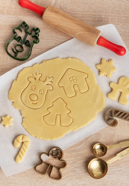 Foto feitar biscoitos de pão de gengibre de natal