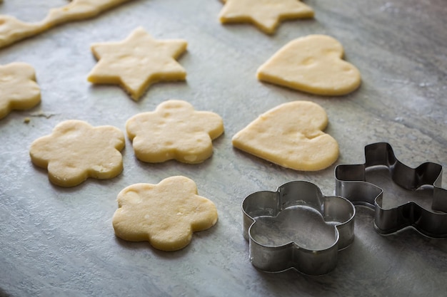 Feito de ingredientes frescos saborosos biscoitos leitosos