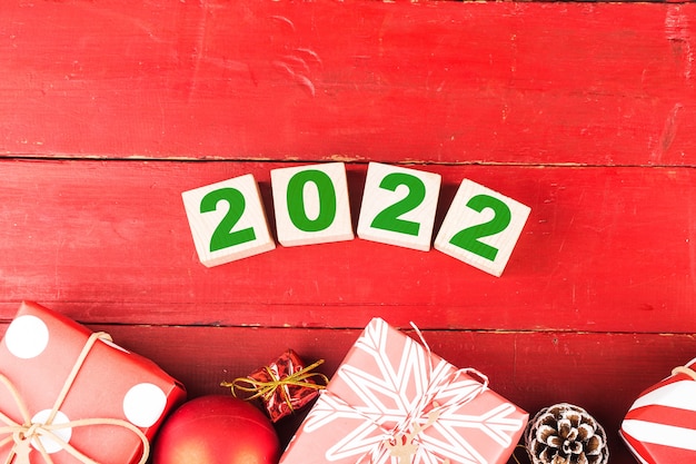 Feliz ano novo 2022 natal 2022 presentes de natal colocados em uma atmosfera festiva