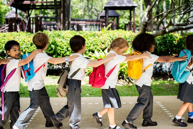 Foto feliz, crianças, em, escola elementar