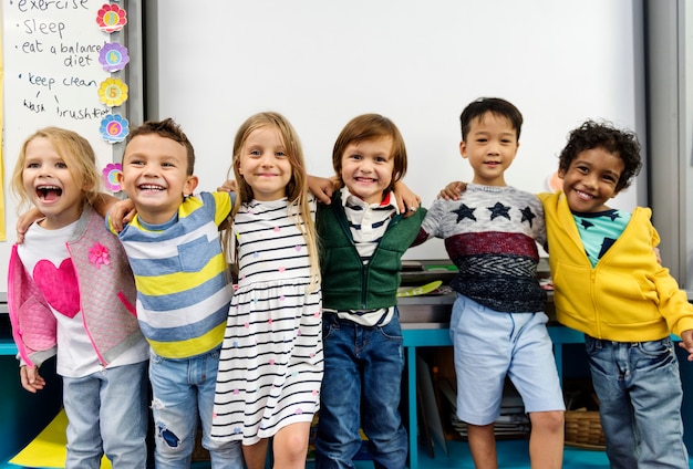 Feliz, crianças, em, escola elementar