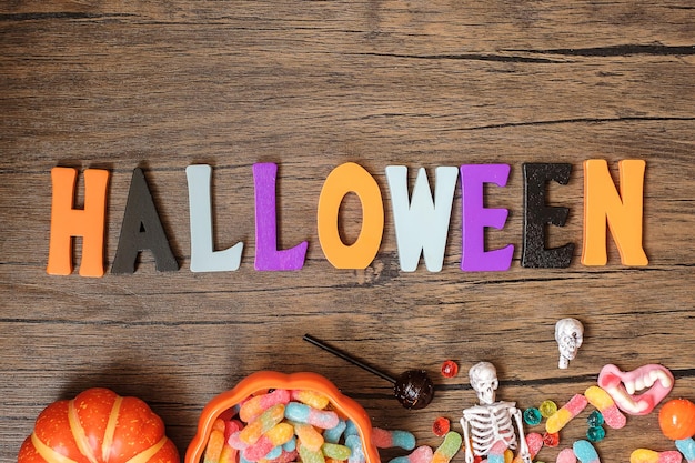 Feliz día de Halloween con cuenco de calabaza de caramelos fantasma y Trick or Threat decorativo Hola Octubre otoño otoño Fiesta festiva y concepto de vacaciones