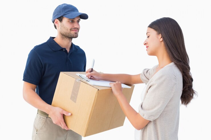 Foto feliz hombre de entrega con el cliente