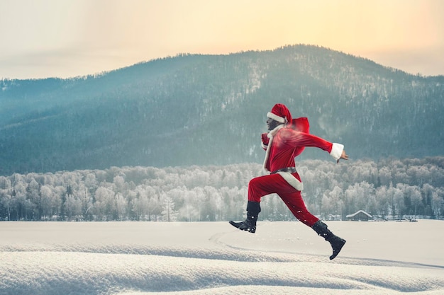 Feliz imagem de Papai Noel. Conceito de Natal. Mídia mista