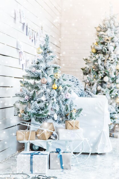 Feliz Natal, fundo do cartão de férias. Foco seletivo. natureza.